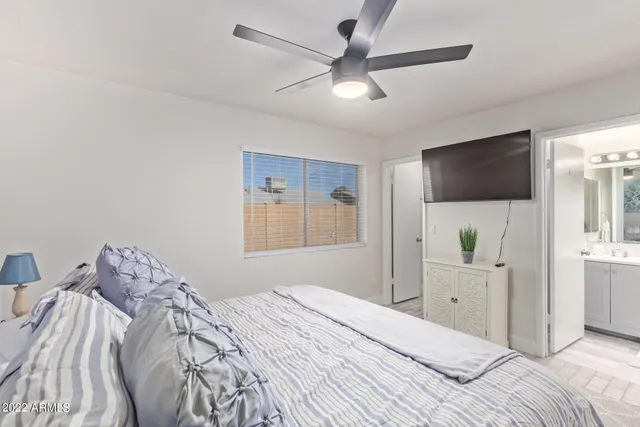 $8,995 | 114 West Hunter Street, Mesa, AZ 85201