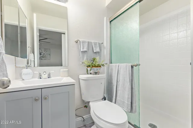 $8,995 | 114 West Hunter Street, Mesa, AZ 85201