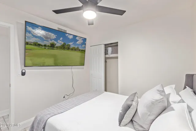 $8,995 | 114 West Hunter Street, Mesa, AZ 85201