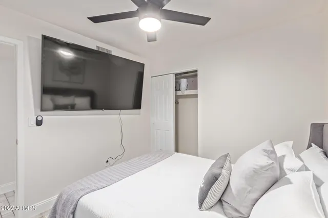 $8,995 | 114 West Hunter Street, Mesa, AZ 85201