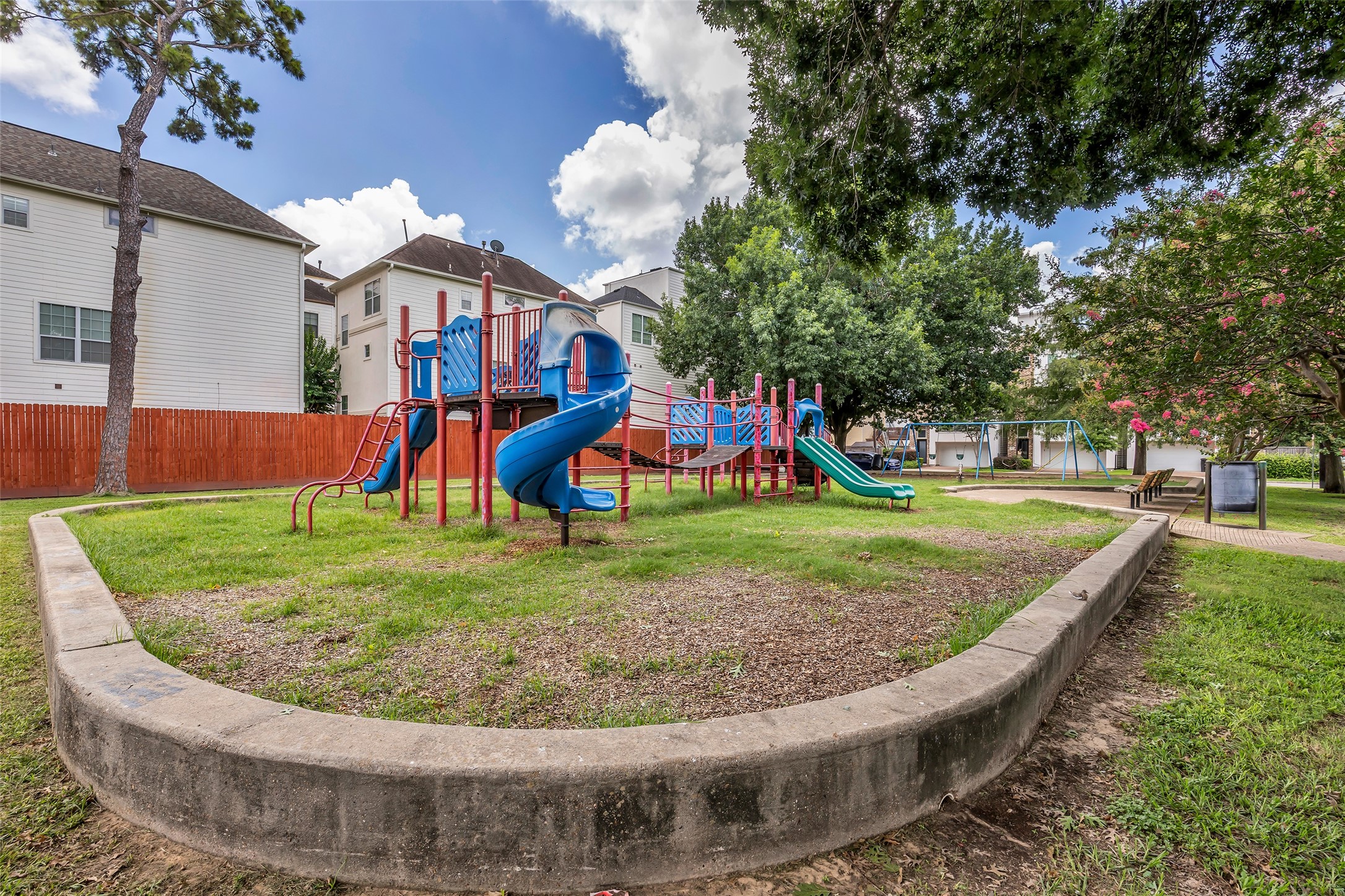 1423 Colorado Street Houston, TX 77007 - Photo 25 of 28 Children’s playground located within the neighborhood, providing a nearby space for outdoor play and recreation.