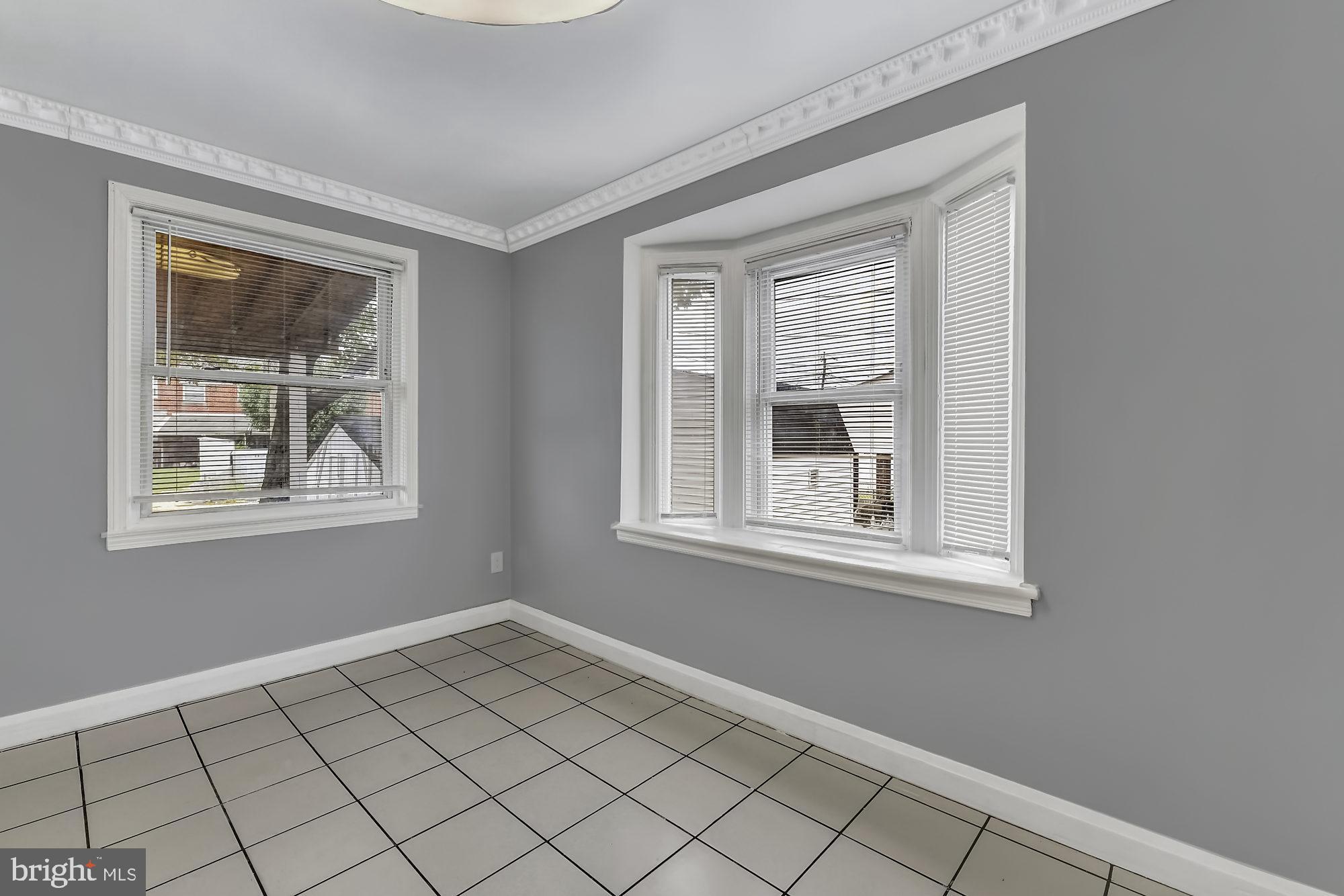 7921 Kavanagh Road Baltimore, MD 21222 - Photo 7 of 28 Dining room