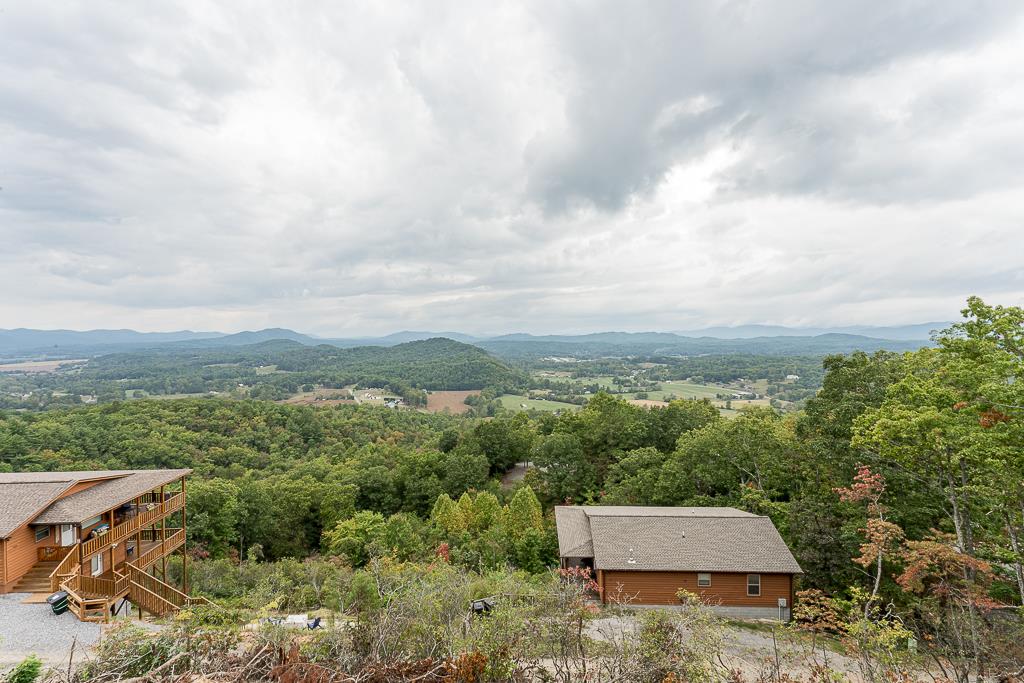 185 Raccoon Rdg Trail Murphy, NC 28906 - Photo 22 of 48 Gallery Image 22