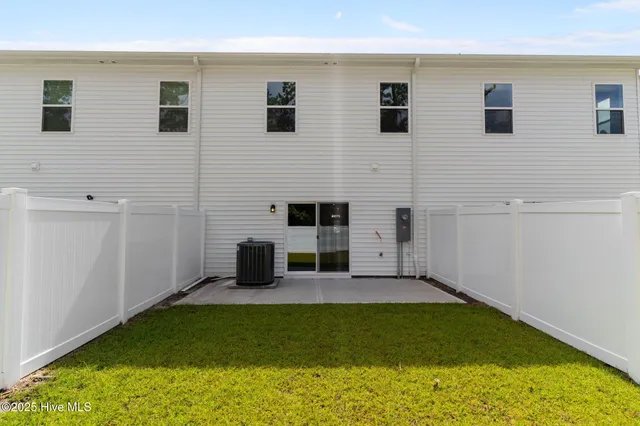 $284,990 | 1042 Ben Thomas Drive, Unit 2, Leland, NC 28451