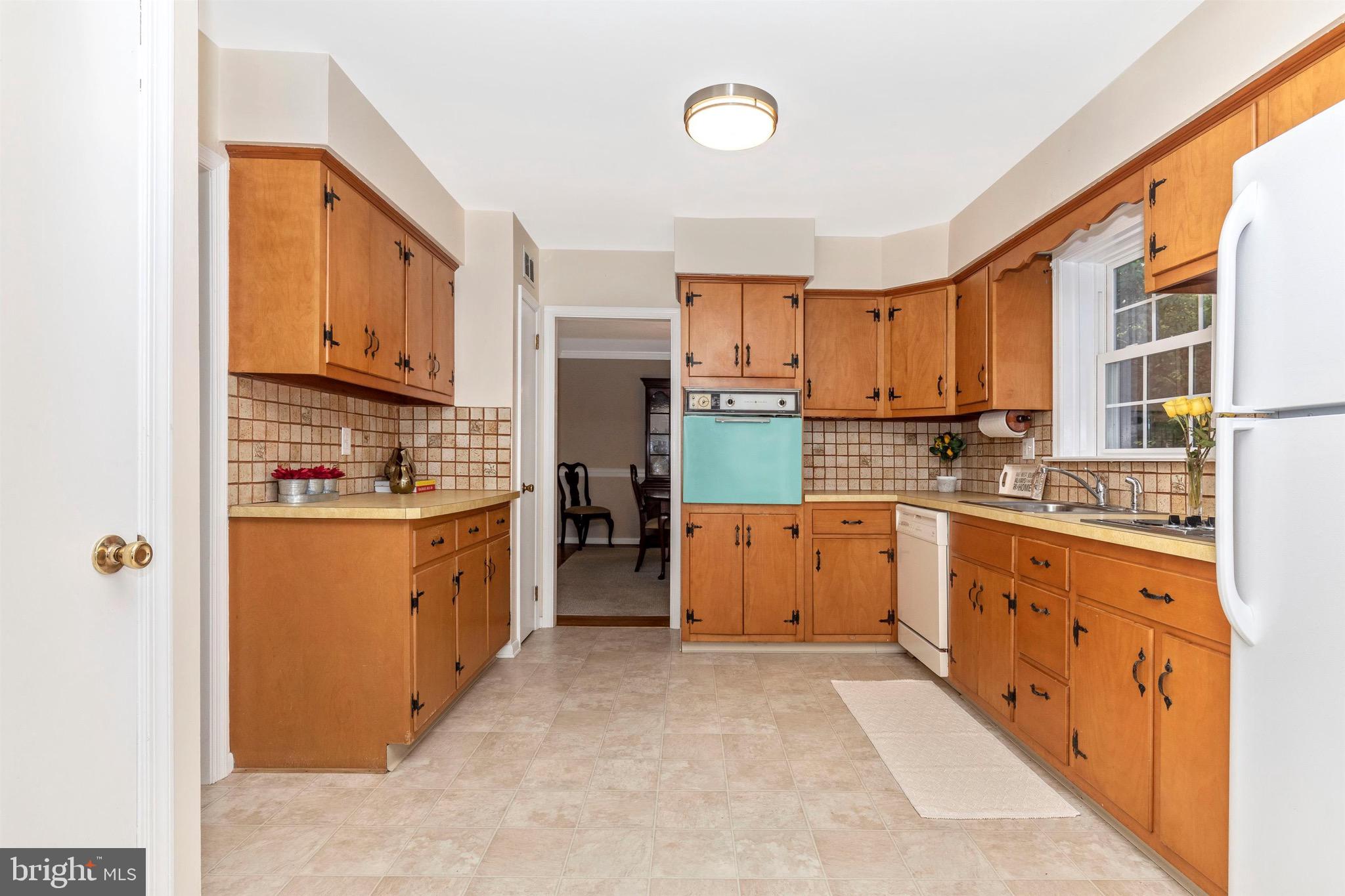 1656 Pembrook Road Ambler, PA 19002 - Photo 18 of 60 Kitchen