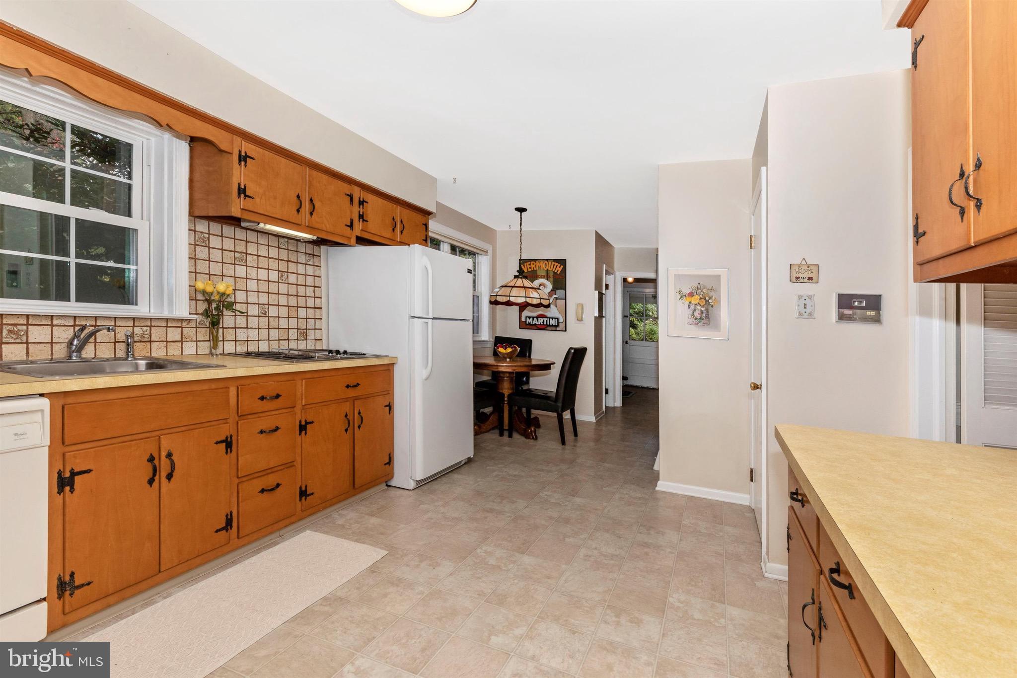 1656 Pembrook Road Ambler, PA 19002 - Photo 20 of 60 Kitchen