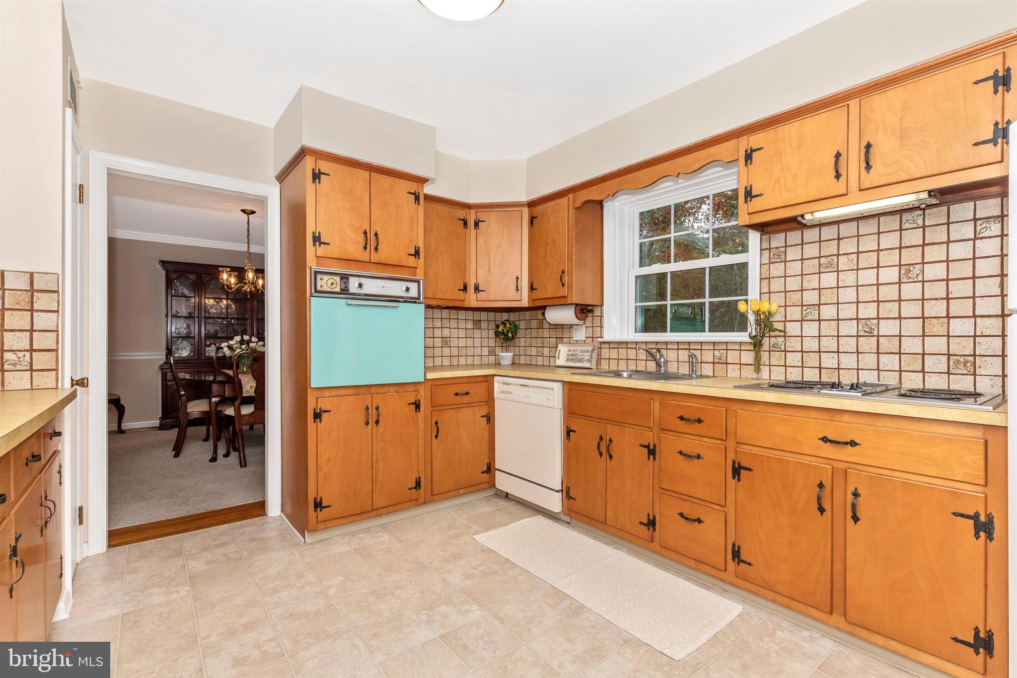 1656 Pembrook Road Ambler, PA 19002 - Photo 22 of 60 Kitchen