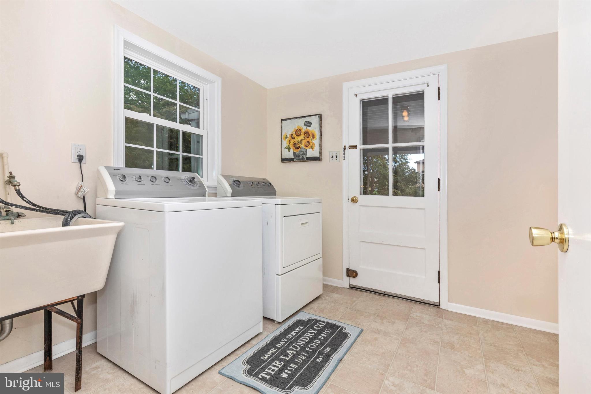 1656 Pembrook Road Ambler, PA 19002 - Photo 27 of 60 Laundry room
