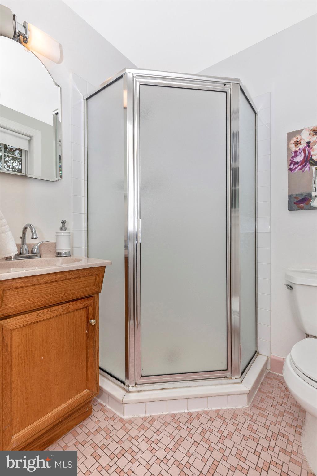 1656 Pembrook Road Ambler, PA 19002 - Photo 33 of 60 Master bath