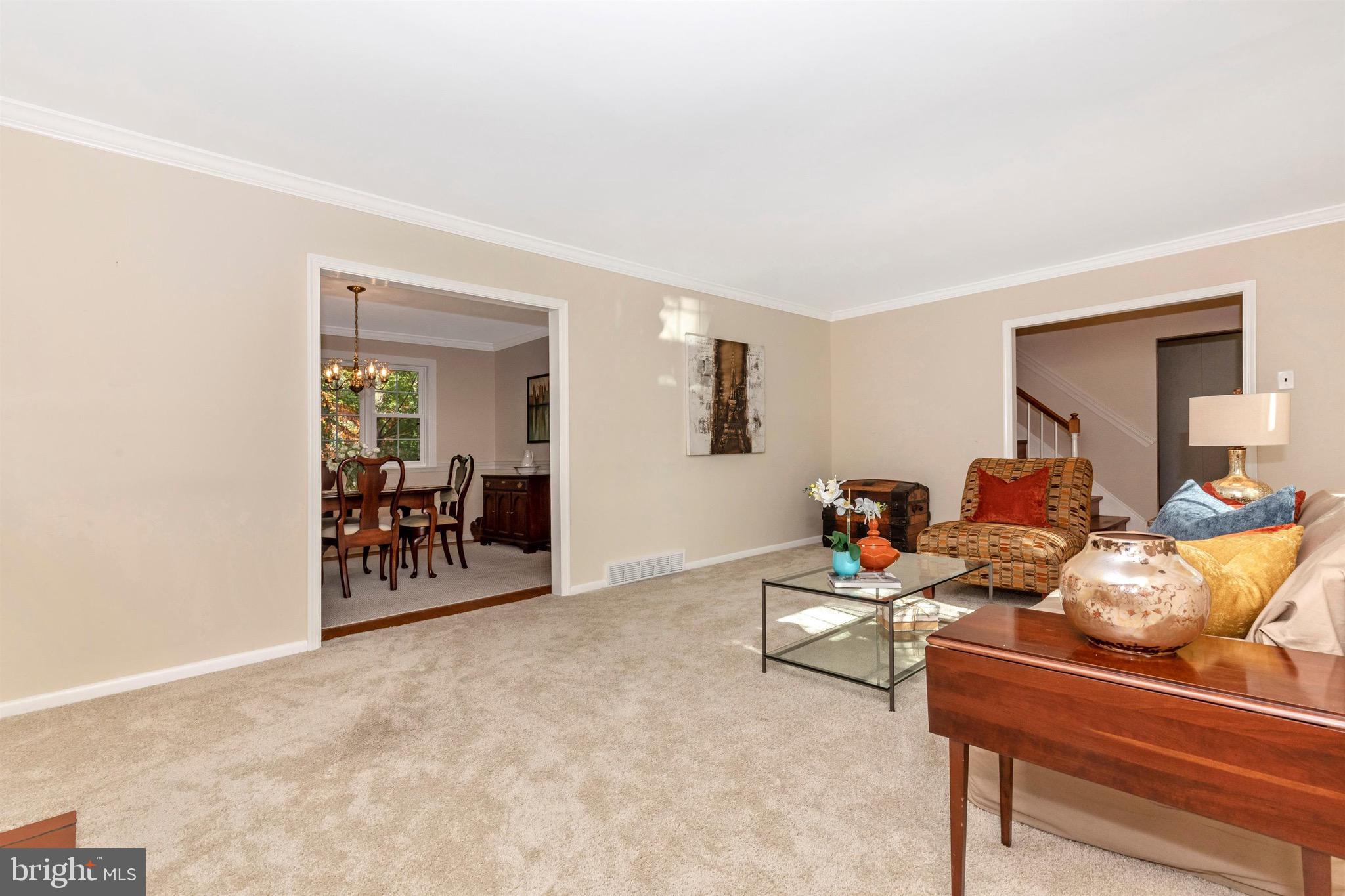1656 Pembrook Road Ambler, PA 19002 - Photo 8 of 60 Living room
