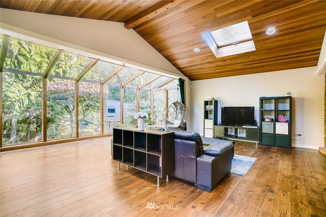 17525 18th Drive Southeast Bothell, WA 98012 - Photo 12 of 23 Gallery Image 12