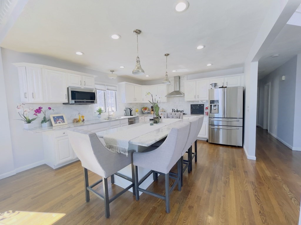 73 Dean Road Marlborough, MA 01752 - Photo 6 of 35 Gallery Image 6