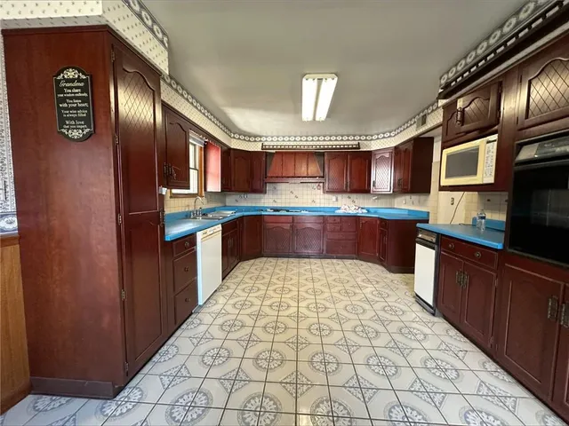 $175,000 | 238 Victoria Way, Leechburg, PA 15656