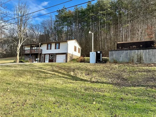 $175,000 | 238 Victoria Way, Leechburg, PA 15656