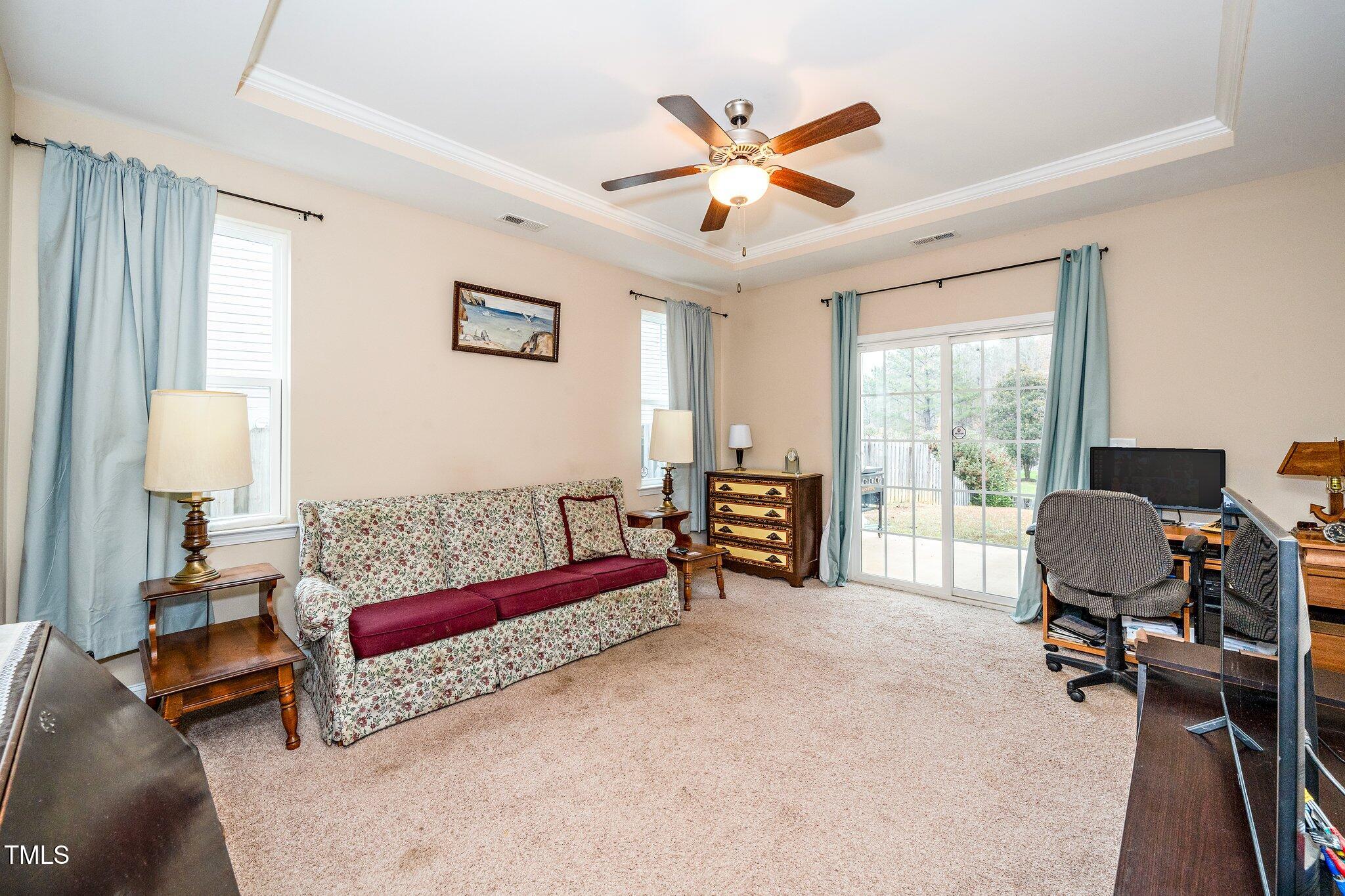 82 Mariners Point Way Garner, NC 27529 - Photo 19 of 30 a living room with furniture