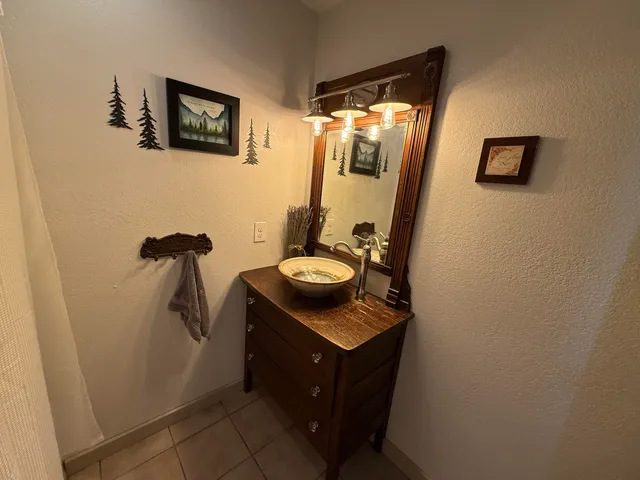 $673,999 | 266 Laurel Ridge Lane, Pikeville, TN 37367