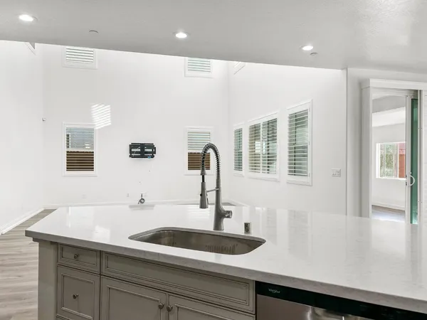 $699,000 | 1724 San Marino Avenue, Clovis, CA 93619