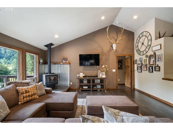 $785,000 | 42520 Testament Creek Road, Beaver, OR 97108