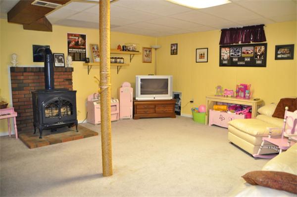 21 Ruby Road Springfield, MA 01108 - Photo 17 of 18 Gallery Image 17