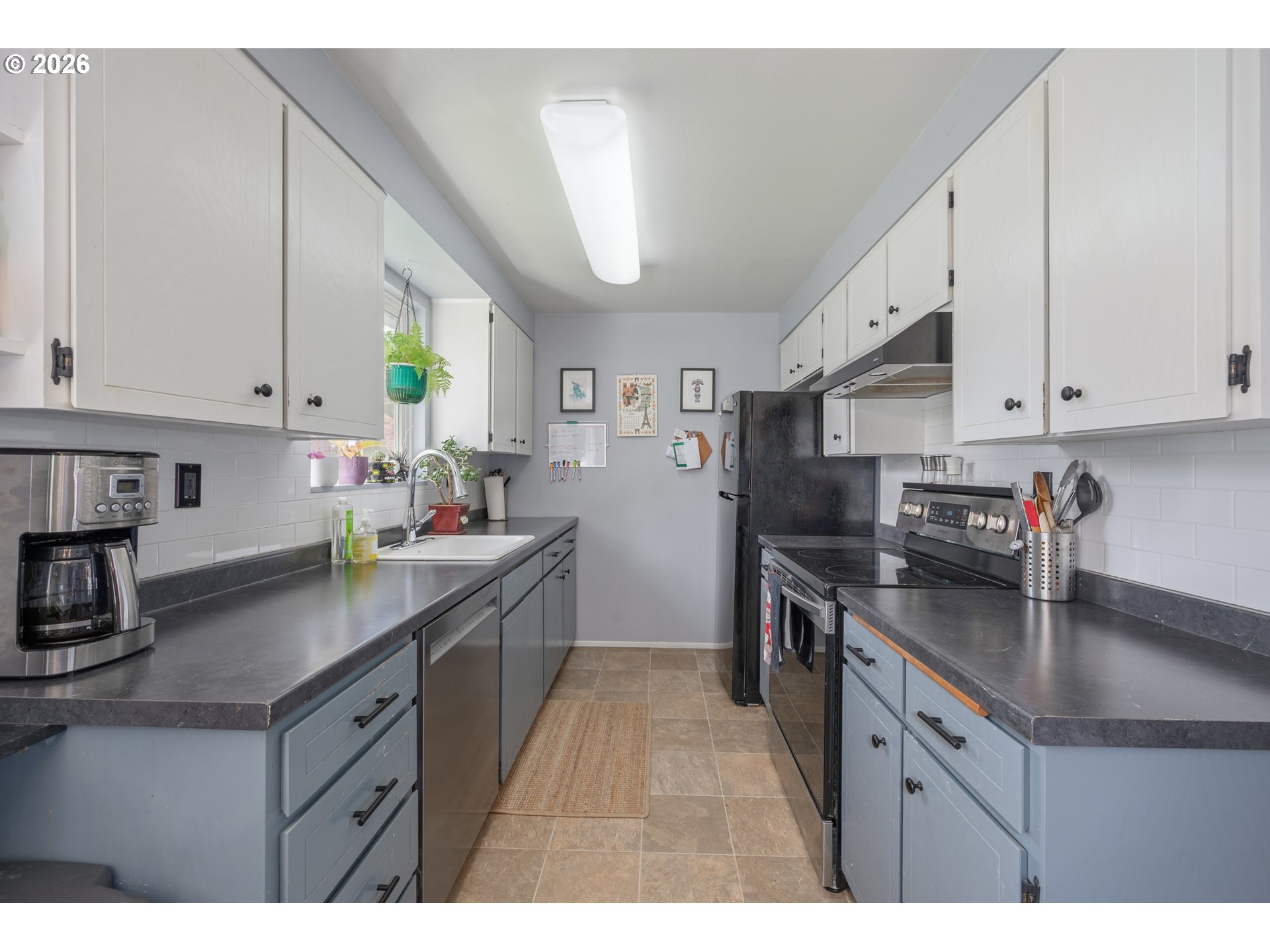 230 River Loop 2 Eugene, OR 97404 - Photo 12 of 38