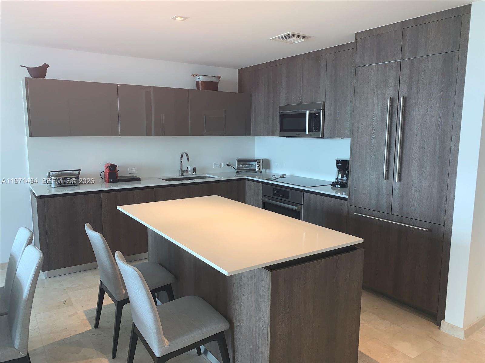 68 Southeast 6th Street, Unit 3010 Miami, FL 33131 - Photo 15 of 69