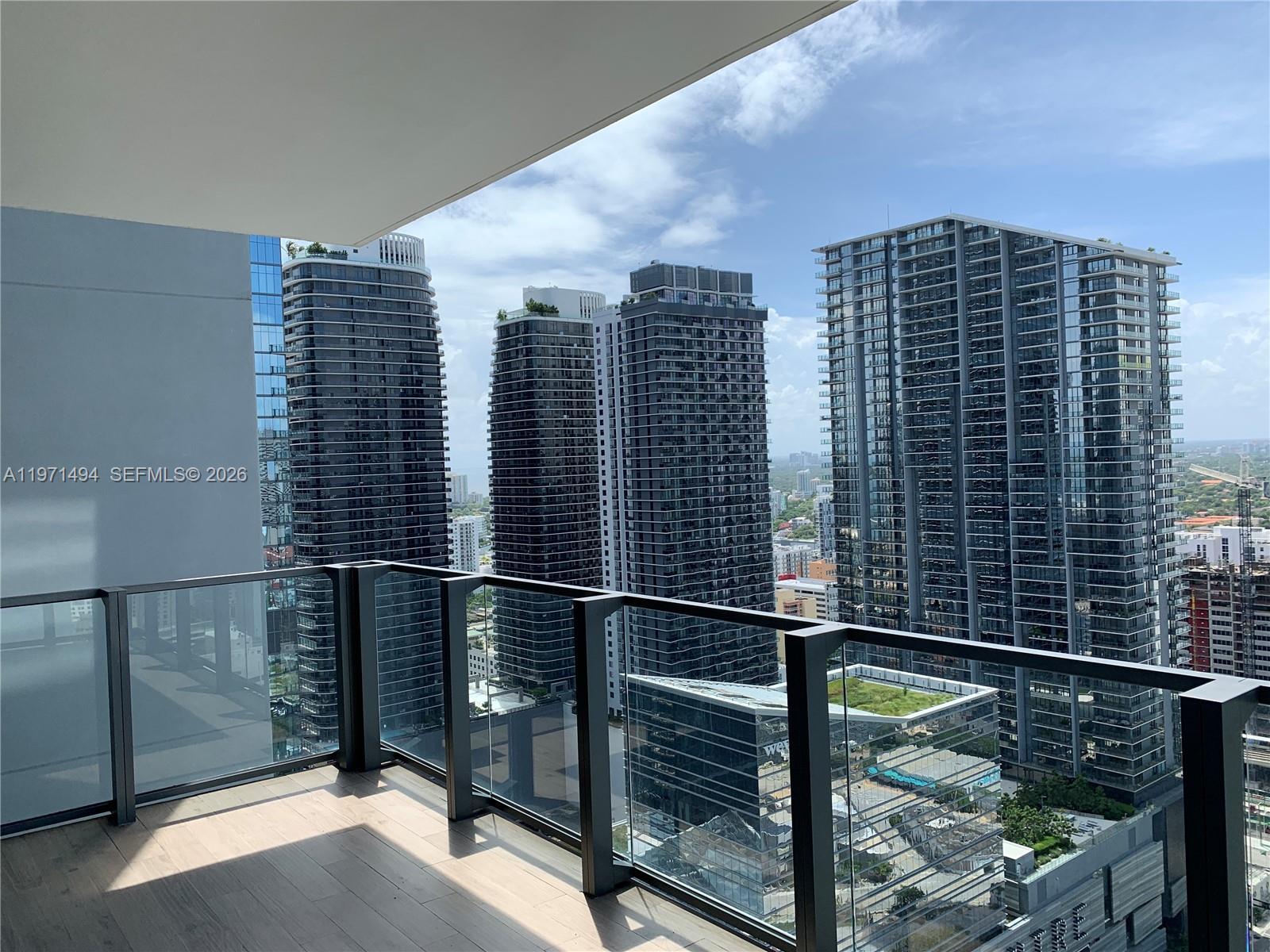 68 Southeast 6th Street, Unit 3010 Miami, FL 33131 - Photo 39 of 69