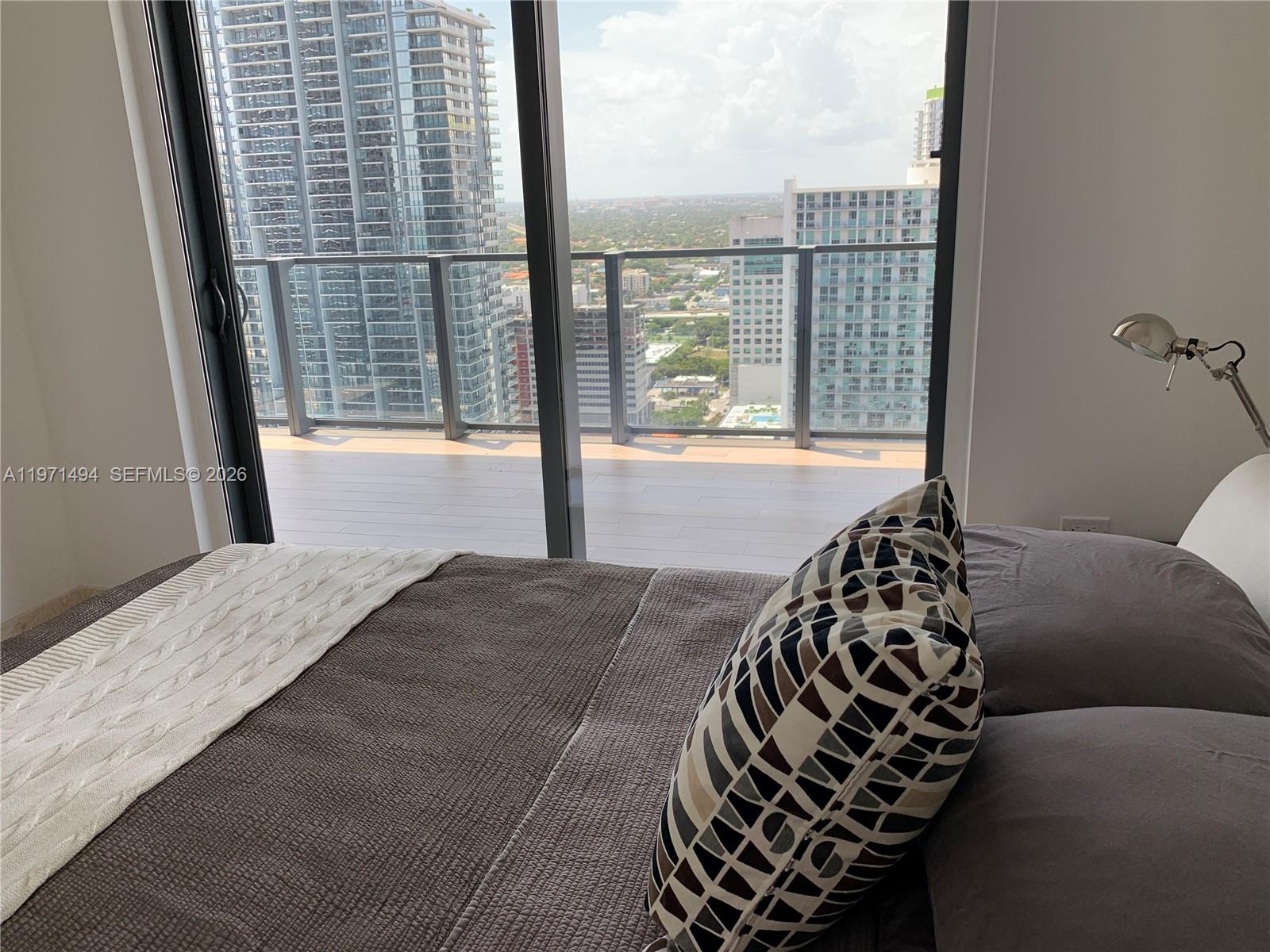 68 Southeast 6th Street, Unit 3010 Miami, FL 33131 - Photo 43 of 69