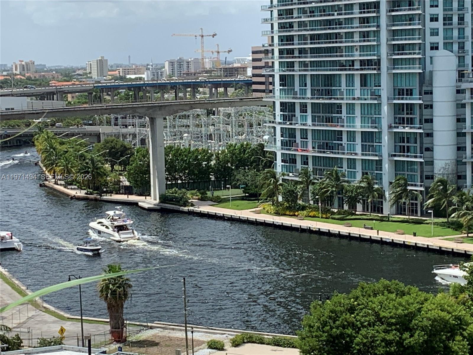 68 Southeast 6th Street, Unit 3010 Miami, FL 33131 - Photo 46 of 69