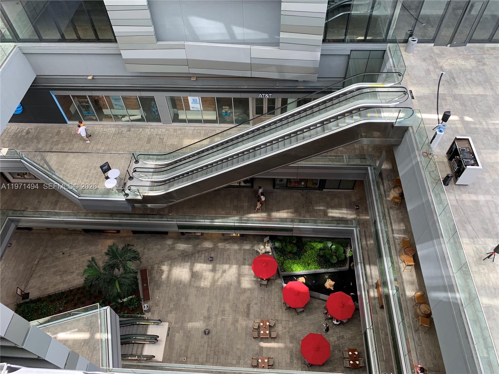 68 Southeast 6th Street, Unit 3010 Miami, FL 33131 - Photo 67 of 69