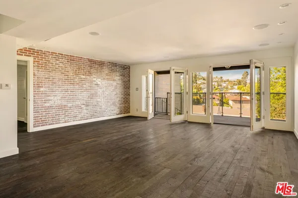 $13,000 | 4075 Los Nietos Drive, Los Angeles, CA 90027