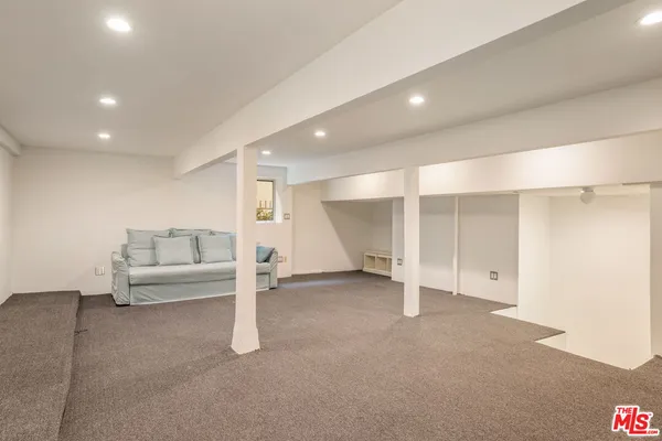 $13,000 | 4075 Los Nietos Drive, Los Angeles, CA 90027