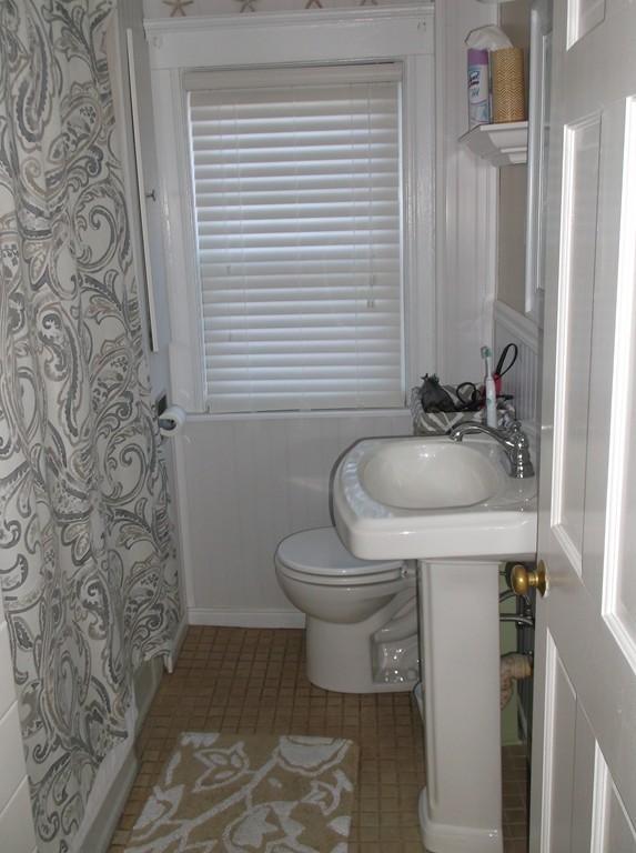 107 Colby Road Quincy, MA 02171 - Photo 12 of 18 Gallery Image 12
