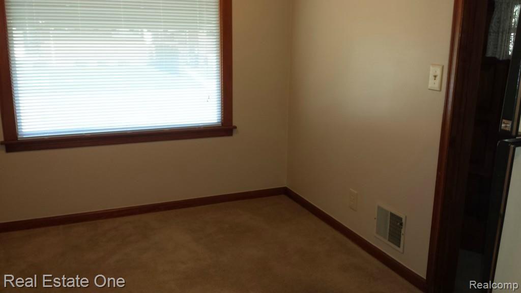 18246 Reed Street Melvindale, MI 48122 - Photo 18 of 34