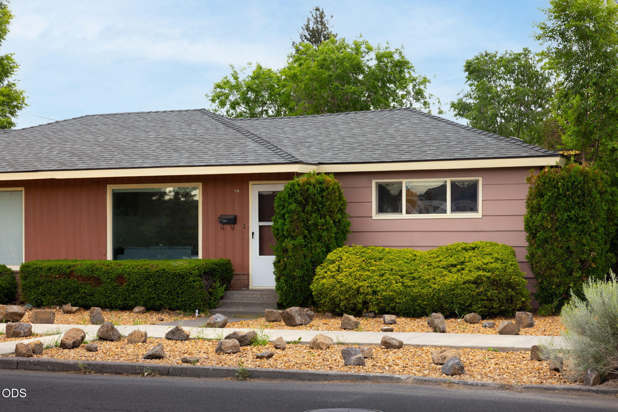 820 Northeast 4th Street Bend, OR 97701 - Photo 15 of 35