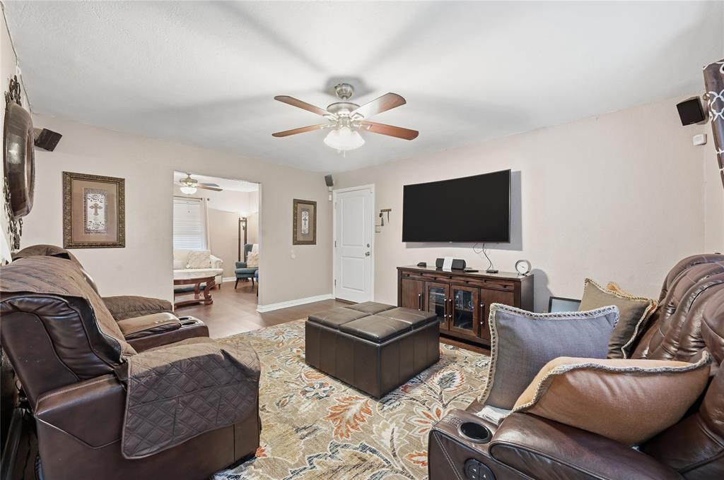 6805 Wagonet Road Forest Hill, TX 76140 - Photo 5 of 34