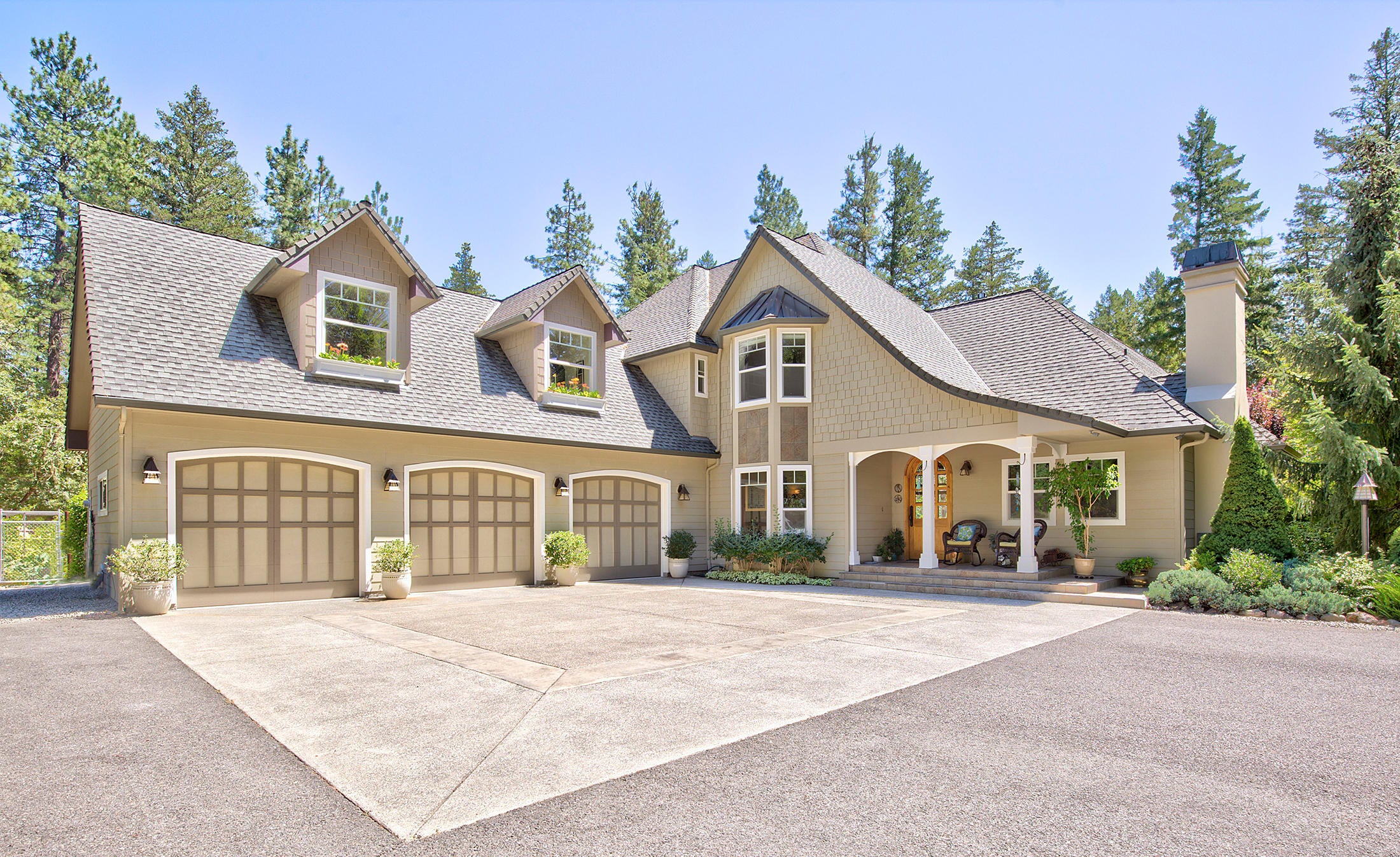 688 Stringer Gap Road Grants Pass, OR 97527 - Photo 1 of 56 Sherwood