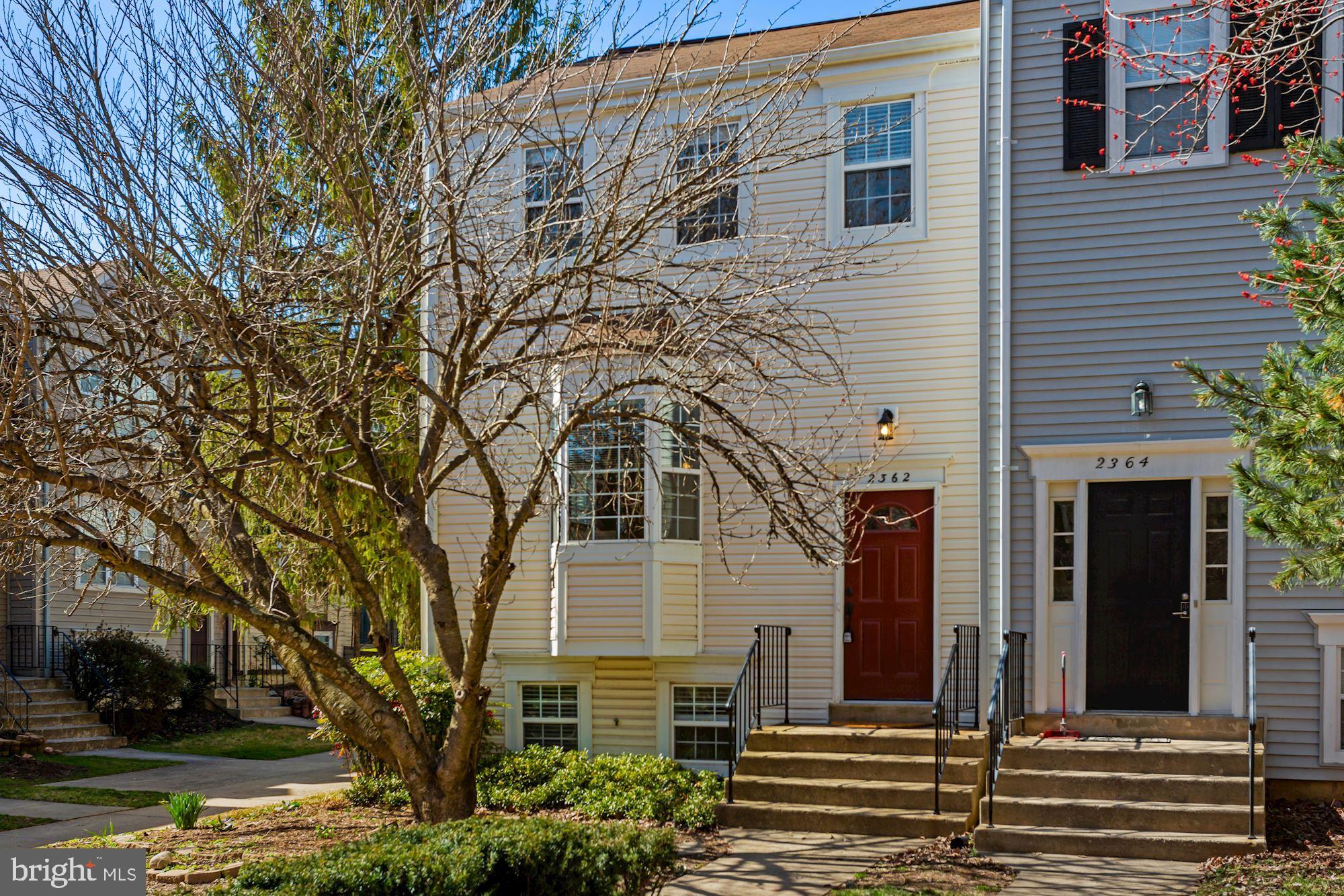 2362 Hunters Square Court Reston, VA 20191 - Photo 2 of 30
