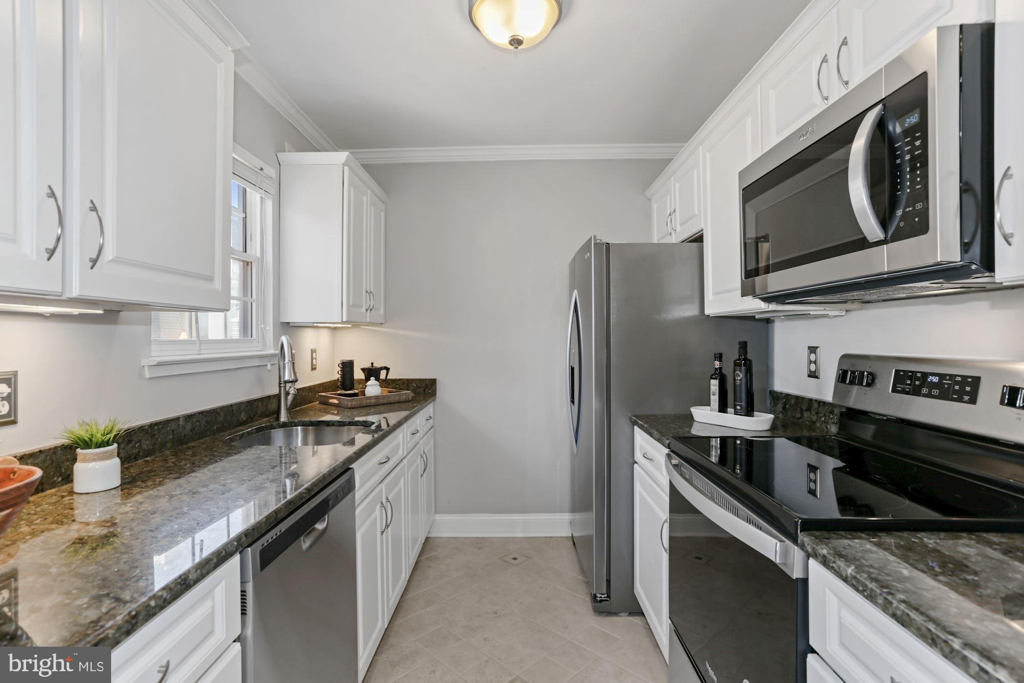 2362 Hunters Square Court Reston, VA 20191 - Photo 10 of 30