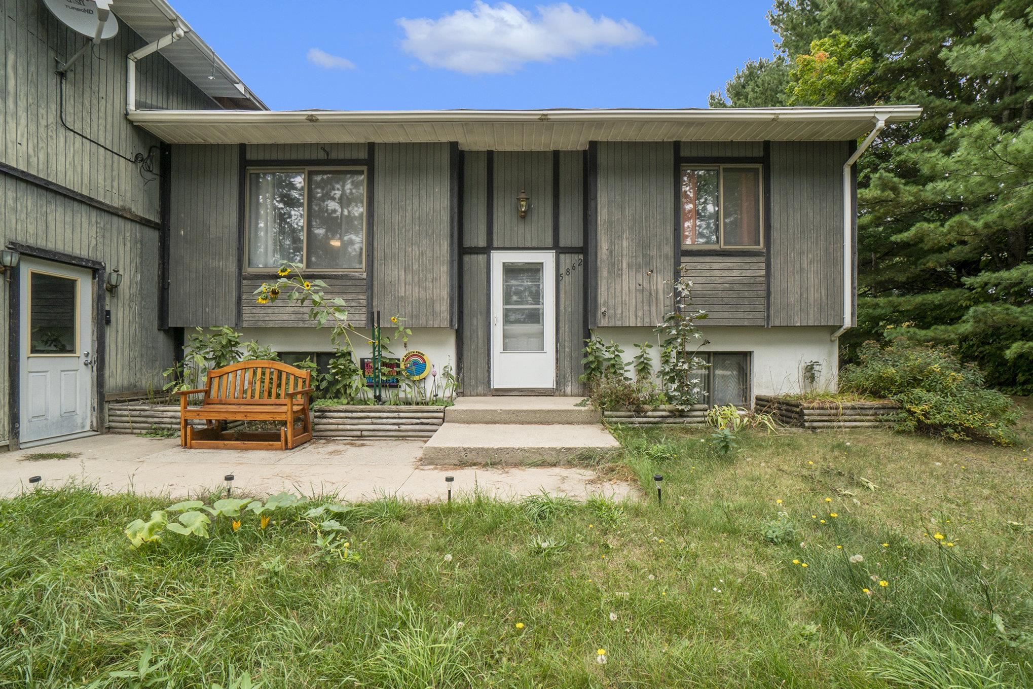 5862 Goodrick Road Traverse City, MI 49684 - Photo 20 of 25 1927128-3002e578-a7c0-4105-af17-885b1ce3aecb.JPG