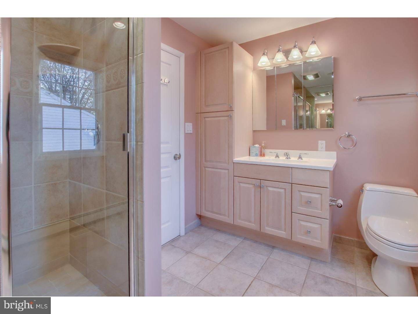 16 Green Ridge Road Yardley, PA 19067 - Photo 13 of 25 Master Bathroom