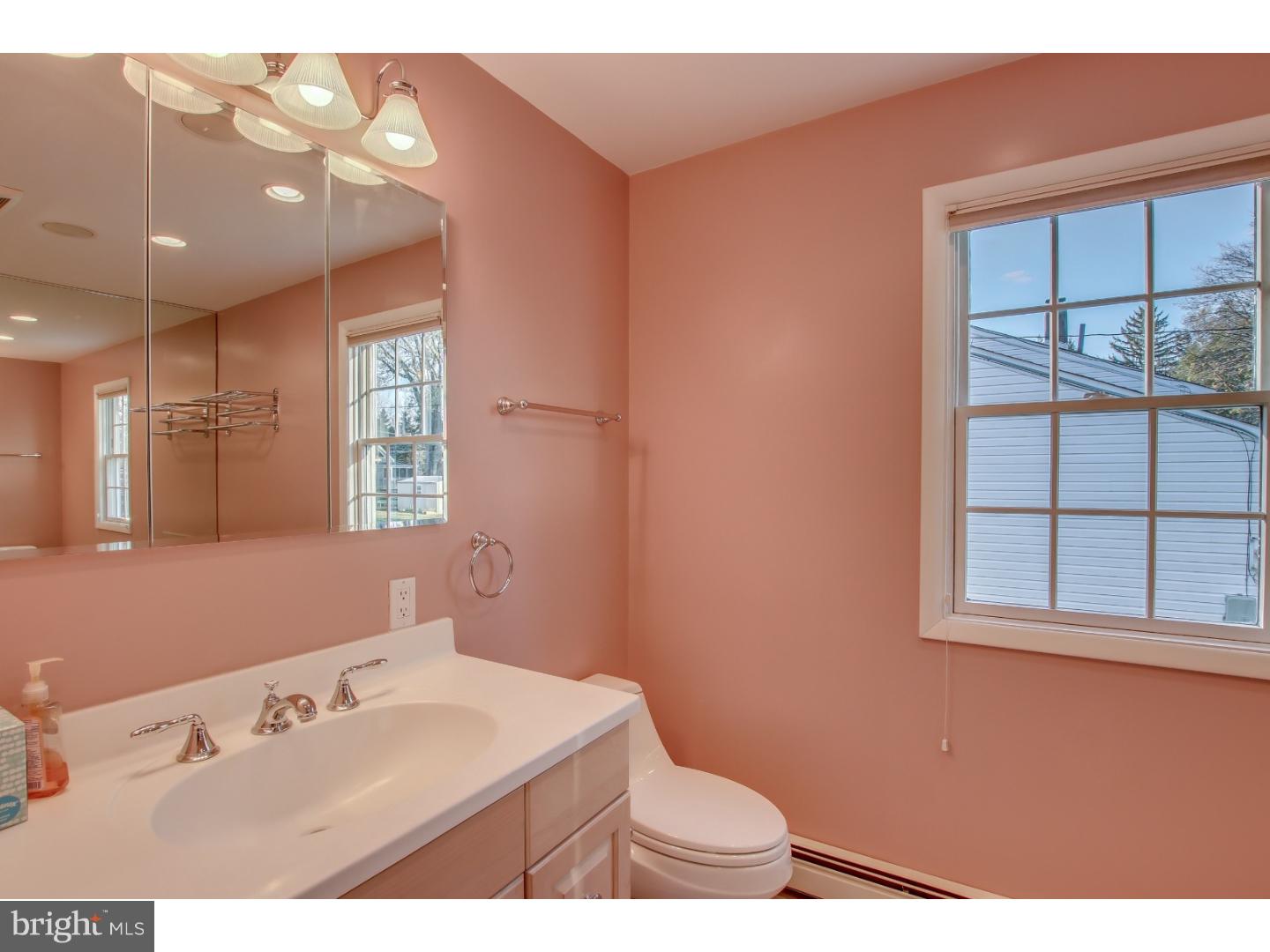 16 Green Ridge Road Yardley, PA 19067 - Photo 16 of 25 Master Bathroom