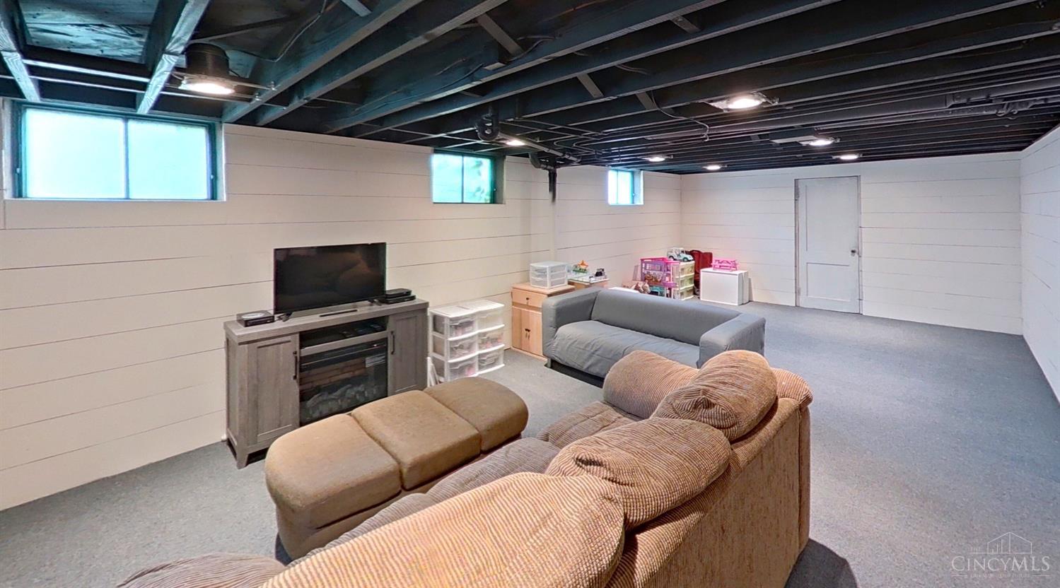 3303 West Galbraith Road Cincinnati, OH 45239 - Photo 15 of 52 Gallery Image 15