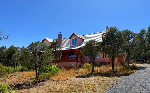 $699,000 | 6 Sarah Lane, Las Vegas, NM 87701