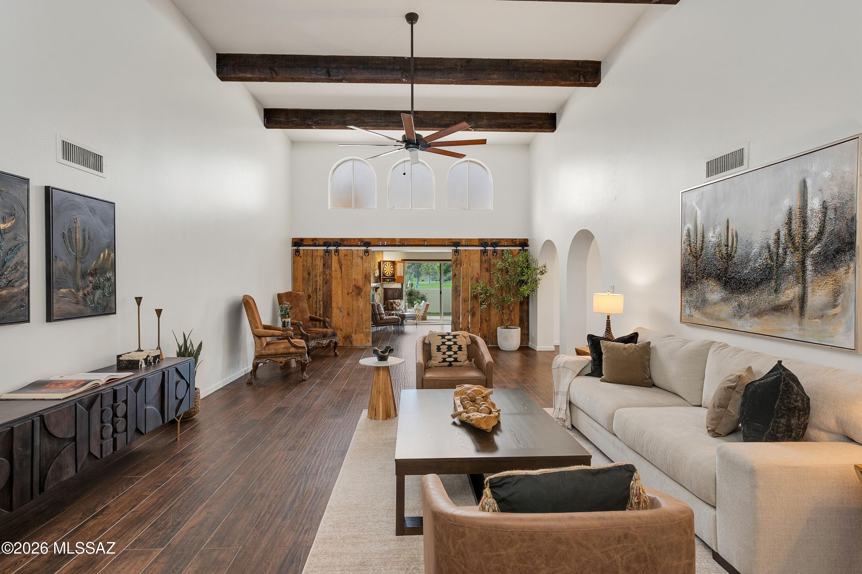 2702 West Magee Road Tucson, AZ 85742 - Photo 10 of 51 Living Room
