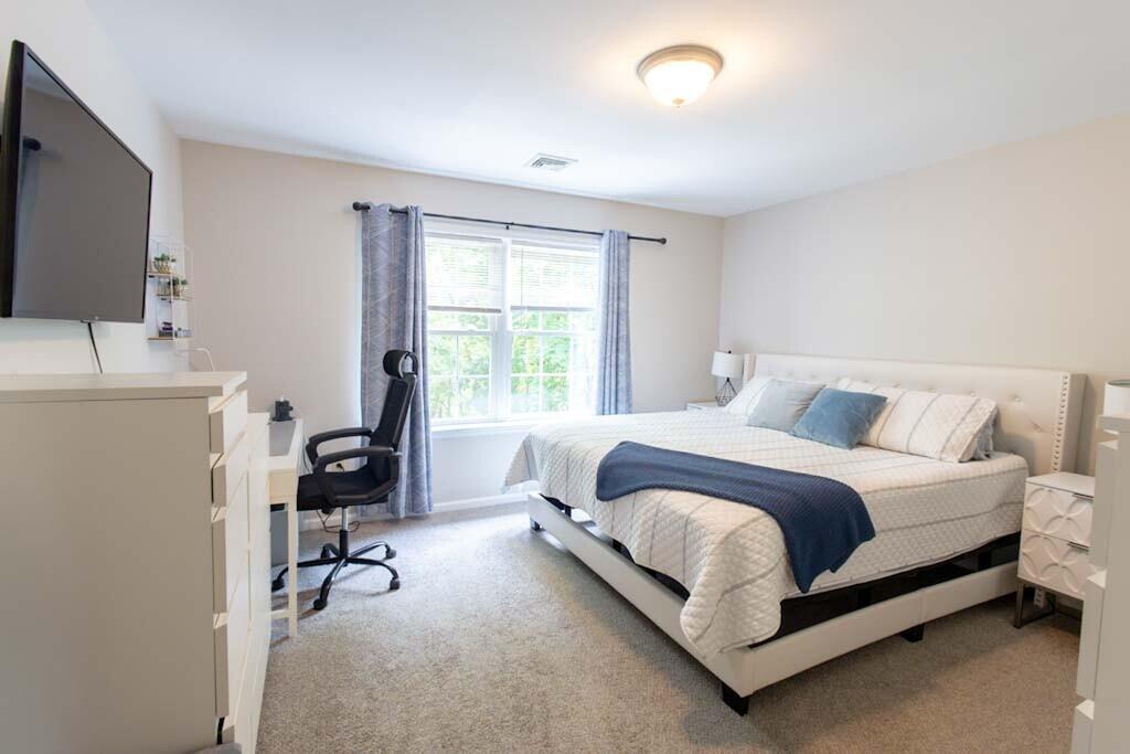 82 Old Orchard Road Eastham, MA 02642 - Photo 11 of 34 Primary Bedroom