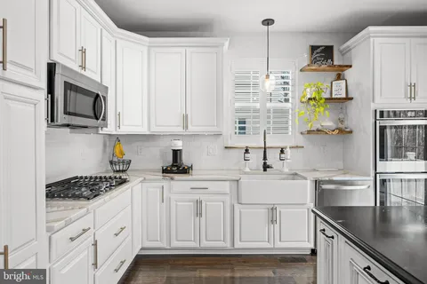 $610,000 | 44 Ross Way, Marlton, NJ 08053