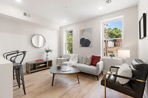 $600,000 | 161 A New York Avenue, Unit B, Jersey City, NJ 07307