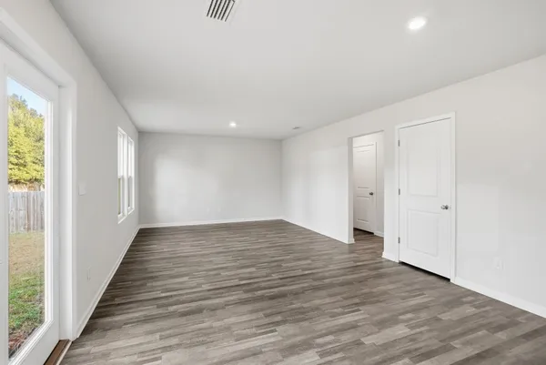 $330,000 | 69 Windy Hill Drive, DeFuniak Springs, FL 32433