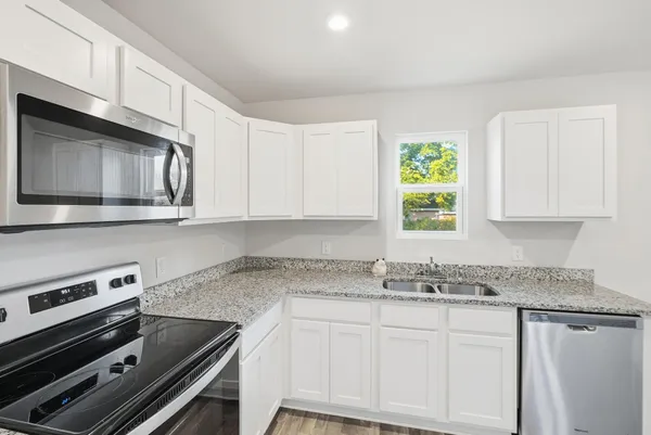 $330,000 | 69 Windy Hill Drive, DeFuniak Springs, FL 32433