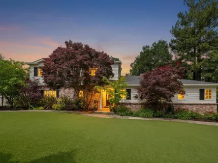 $6,750,000 | 300 Uplands Drive, Hillsborough, CA 94010